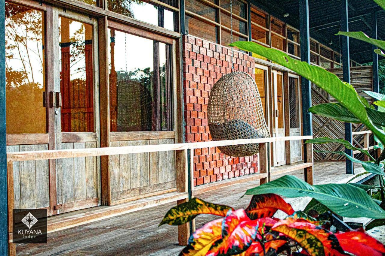 Kuyana Amazon Lodge Archidona Exterior photo